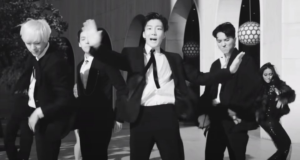 kchartsmaster's tweet photo. 7 year ago today, WINNER released ‘REALLY REALLY’. https://t.co/1RnALvaKSL