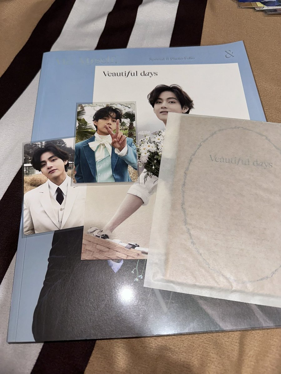btskartsies's tweet photo. wts lfb ph bts 

bts special 8 photo-folio 
🏷️ 1,400 php ea (2,500 getting both) 
- unsealed, complete inclu exp. postage stamp

# bts rm namjoon jin suga yoongi hobi jhope jimin v taehyung jk jungkook veautiful days time difference wtb lfs https://t.co/pOBPw9UTHy