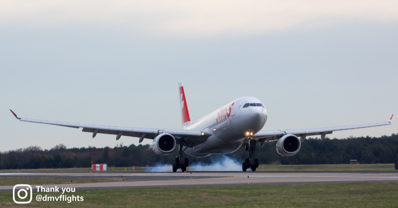 Even our Reposts of the Week landed in the monumental capital of the USA. ✈🛬 Have you ever been to Washington D.C.? 🇺🇸 🏛️ Share your pictures with #flyswiss for the chance to get featured. #repostsoftheweek #reposts