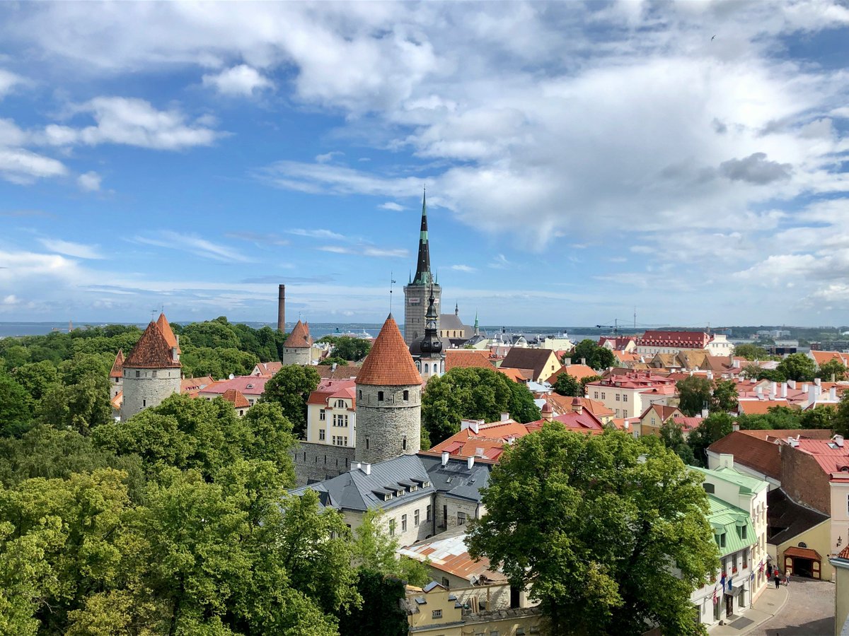 In ST news: According to recent data from Statistics Estonia, commissioned by the Estonian Education and Youth Board, #internationalstudents and graduates contributed a total of €23.5 million in taxes to the Estonian economy in 2022/23: buff.ly/4aF5Yhr @eestistatistika