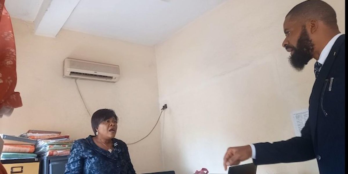 sowore's tweet photo. Ijele Bail Application: Deji Adeyanju Confronts Police Prosecutor In Court Over Alleged Secret Meeting With Magistrate
https://t.co/SVl8ppH3AM https://t.co/UhtLEpMD8K