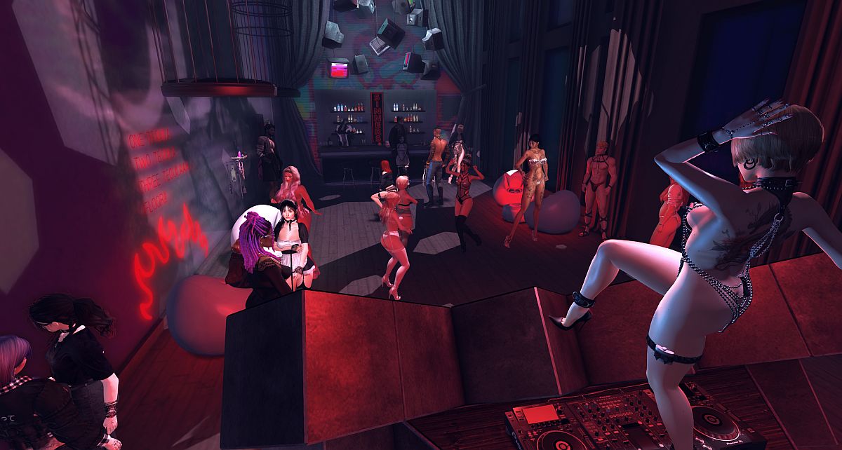 LauriMayfair's tweet photo. Another awesome success at Sinners for Lingerie Night!                                                   Big thanks to everyone that came along to make this one to remember! 💋 https://t.co/C2xCrk3Ddo