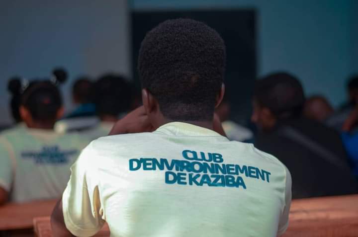 #Club d'environnement de Kaziba

La protection de l'environnement un devoir de nous tous...

#YouthCreativeHub 
#Youth2030