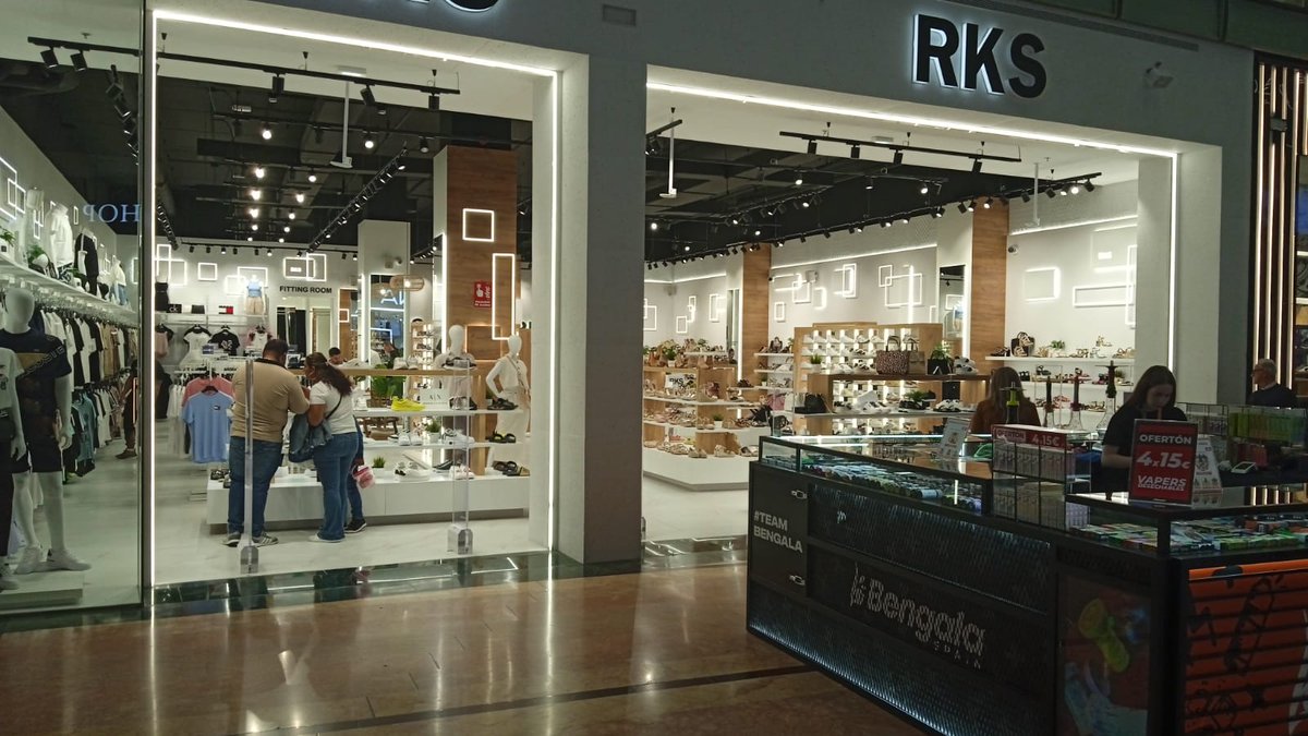 sysdil's tweet image. Apertura de la nueva tienda #RKS en el centro comercial de la Nueva Condomina
sitema antihurto #SYSDIL SY-P60 de última generación.
Retroiluminado - módulo Wifi
Enhorabuena por el crecimiento