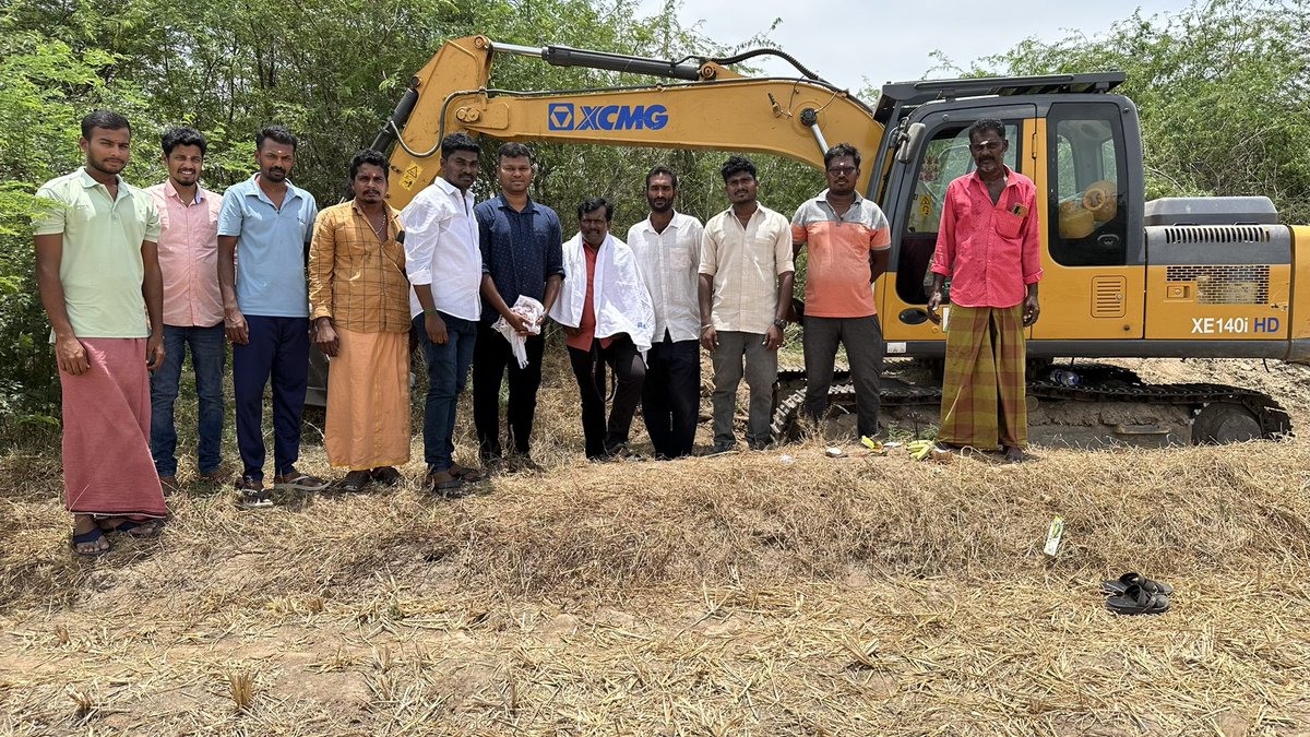 #BounceBackRamnad #WaterForRamnad

Our 188th Waterbody restoration project.

Last year, We began restoration of Sankarathevan and Aappanoor canals in Ramnad. As part of our ongoing efforts, today we have begun  the restoration work of 10-kilometer canal in Kadaladi canal