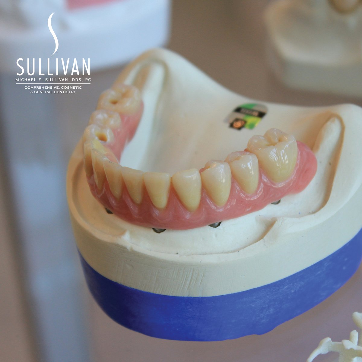 elmhurstdental_'s tweet image. Let’s restore your smile's confidence together! 😁 

Discover the transformative power of dental implants and dentures in regaining a natural-looking, functional smile. 

Visit our website to learn more: elmhurstdentistil.com/implants-and-d…
.
.
.
#LooseDentures #DentureRepair #ElmhurstDentist