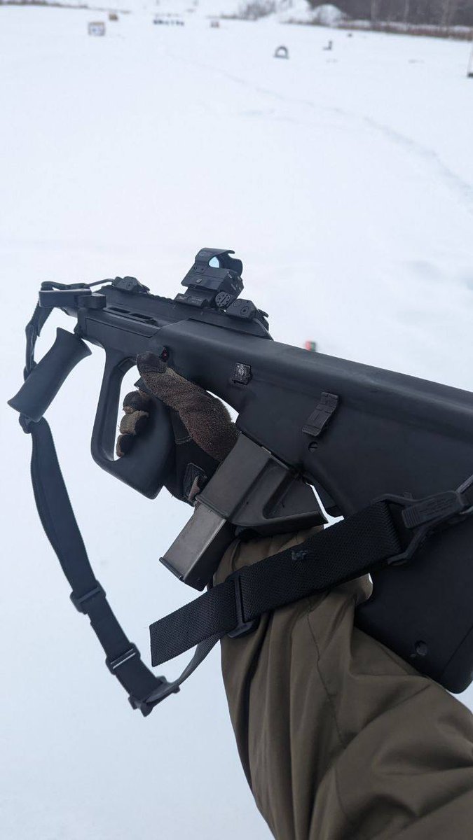 ShawarmaUnicorn's tweet image. B-4-4 CS #aug #counterstrike