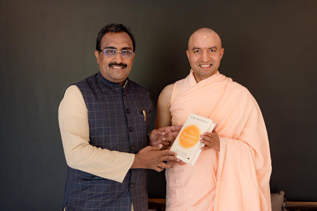 rammadhav_'s tweet photo. It was a great honour and blessing to meet revered Om Swamiji today at his Shri Badrika Ashram in Himachal Pradesh. A technocrat in his purvaashrama, Pujya Swamiji is an unconventional guru who spends most of his time in solitude and meditation. His books and video talks radiate with profound wisdom of Sanatana Dharma, inspiring millions of people across the globe. Like Swami Ramakrishna Paramhansa, Om Swamiji too is dedicated to spiritual Sadhana and prefers to stay away from worldly affairs.
Was fortunate to get his blessings today and also his books as a gift. Also glad to meet with Pujya Swamiji’s dedicated team of trustees.