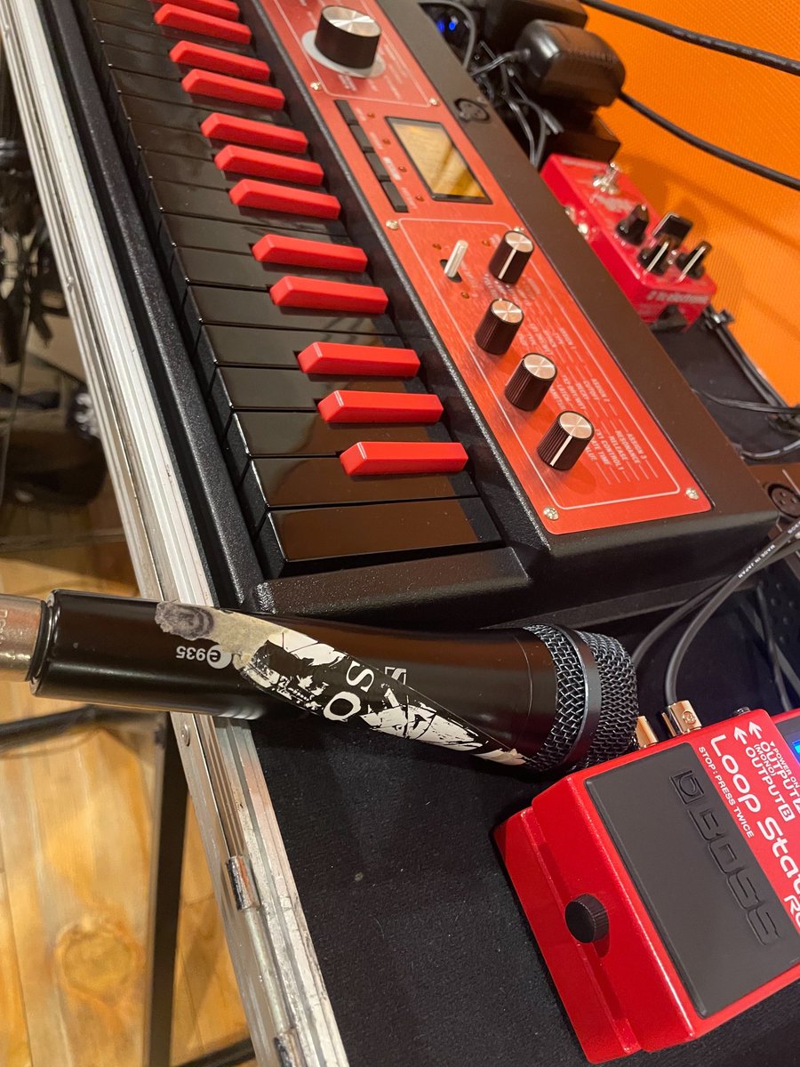 𝕂𝕀𝔸ℤ𝕄𝔸 tweet media