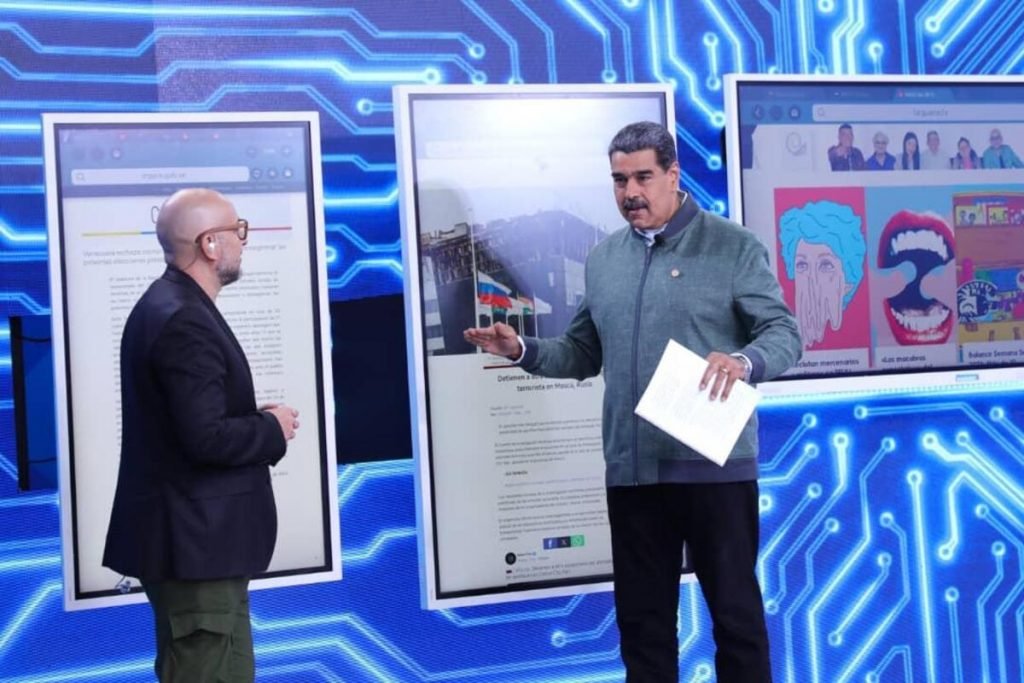 mippci_ven's tweet photo. 📣Pdte. @NicolasMaduro aseguró que “Venezuela tiene el mejor sistema electoral del mundo y lo que va a pasar entre cielo y tierra está marcado”. Lea más. ⏩https://t.co/SIzHWd5P57
#7TDesarrolloNacional https://t.co/B0mVi6XFIT