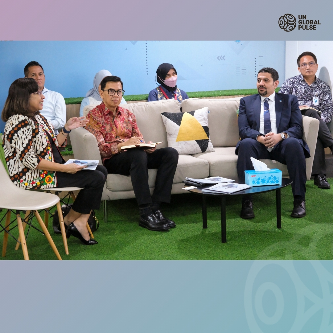 UNGlobalPulseAP's tweet photo. On Monday, we met with @Kemlu_RI to showcase our work. We explored forging synergies & future opportunities to collaborate. We are keen to form new partnerships & find co-creators to #ScaleSolutions in the #AsiaPacific region. https://t.co/MyaFYF5z5T