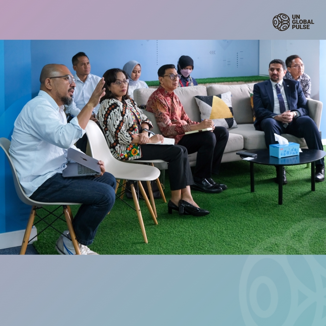 UNGlobalPulseAP's tweet photo. On Monday, we met with @Kemlu_RI to showcase our work. We explored forging synergies & future opportunities to collaborate. We are keen to form new partnerships & find co-creators to #ScaleSolutions in the #AsiaPacific region. https://t.co/MyaFYF5z5T