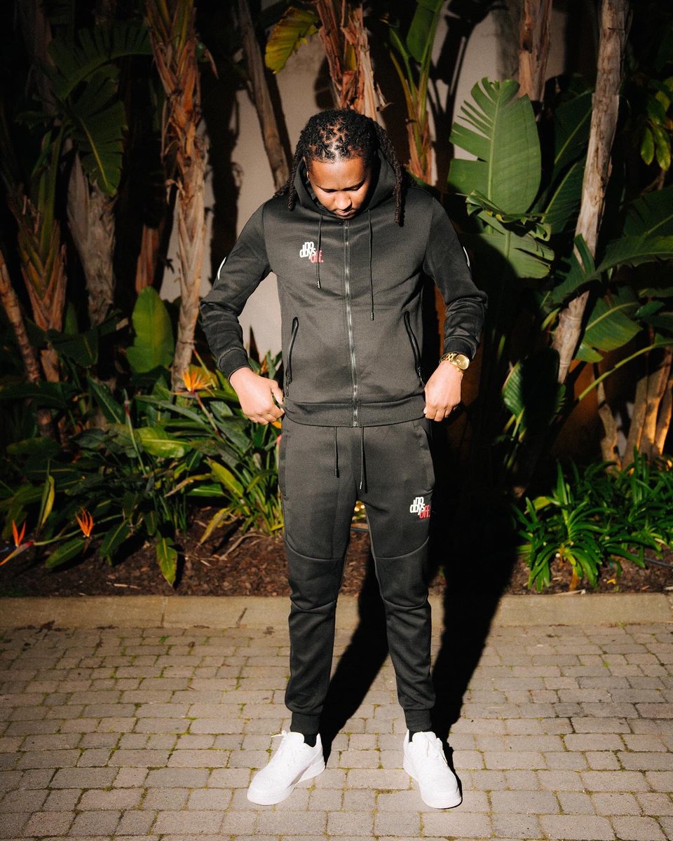StephaneVarela's tweet photo. NoDaysOff https://t.co/nFnDAxadWc