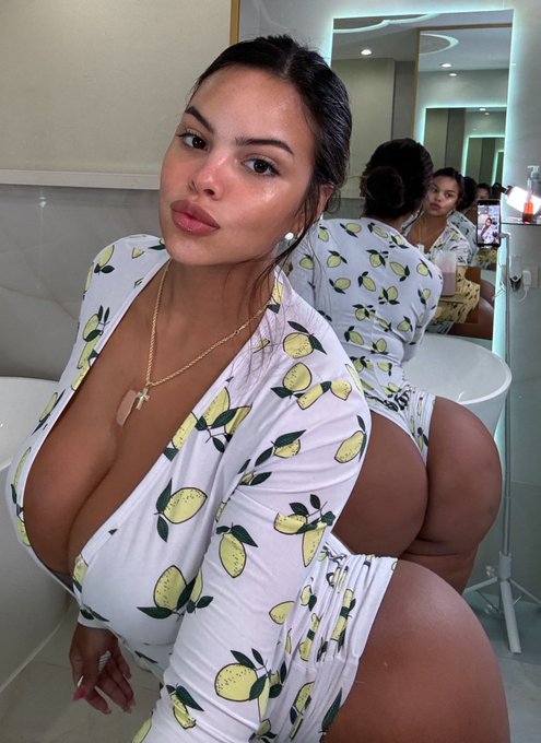 Watch gracie 🍒's leaked NSFW photo on TwXstars