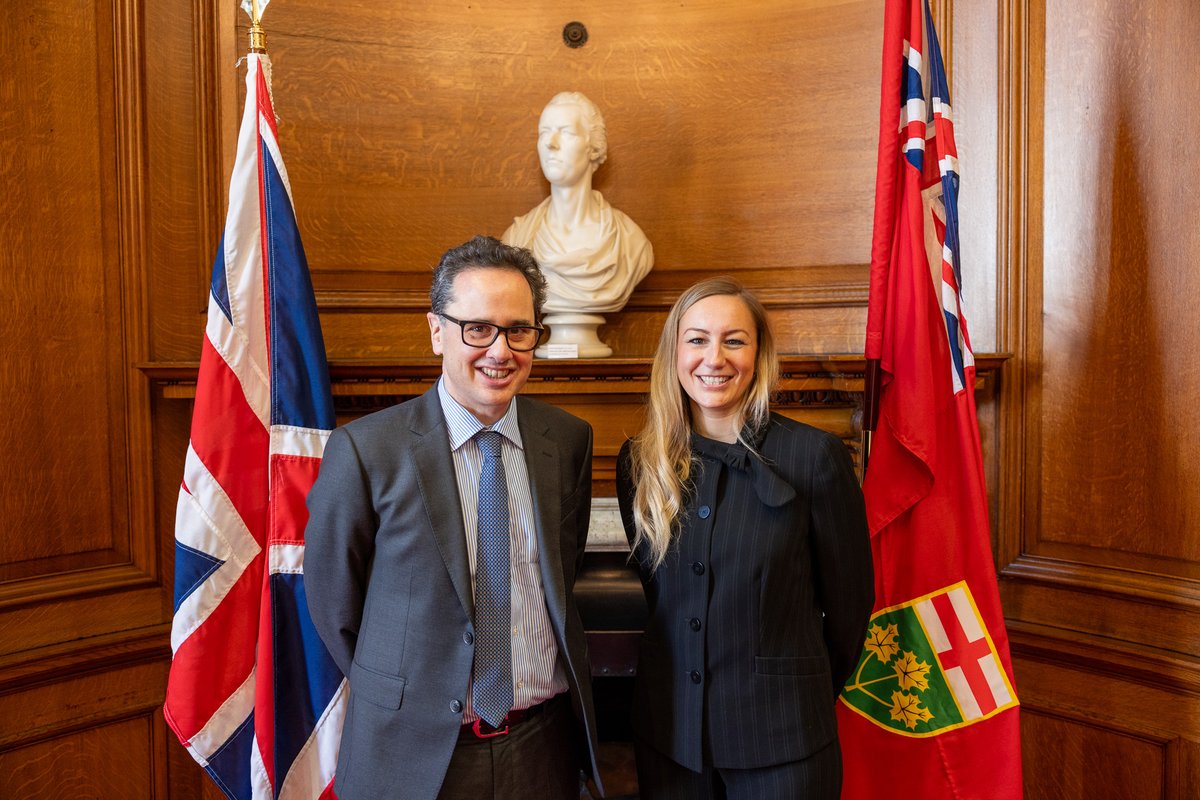Last week @JonathanCamrose and @KingaSurmaMPP signed an agreement to share the knowledge and technology behind the National Underground Asset Register. Find out more about the MoU, including how we will work with @ONinfra: 👇 gov.uk/government/new…