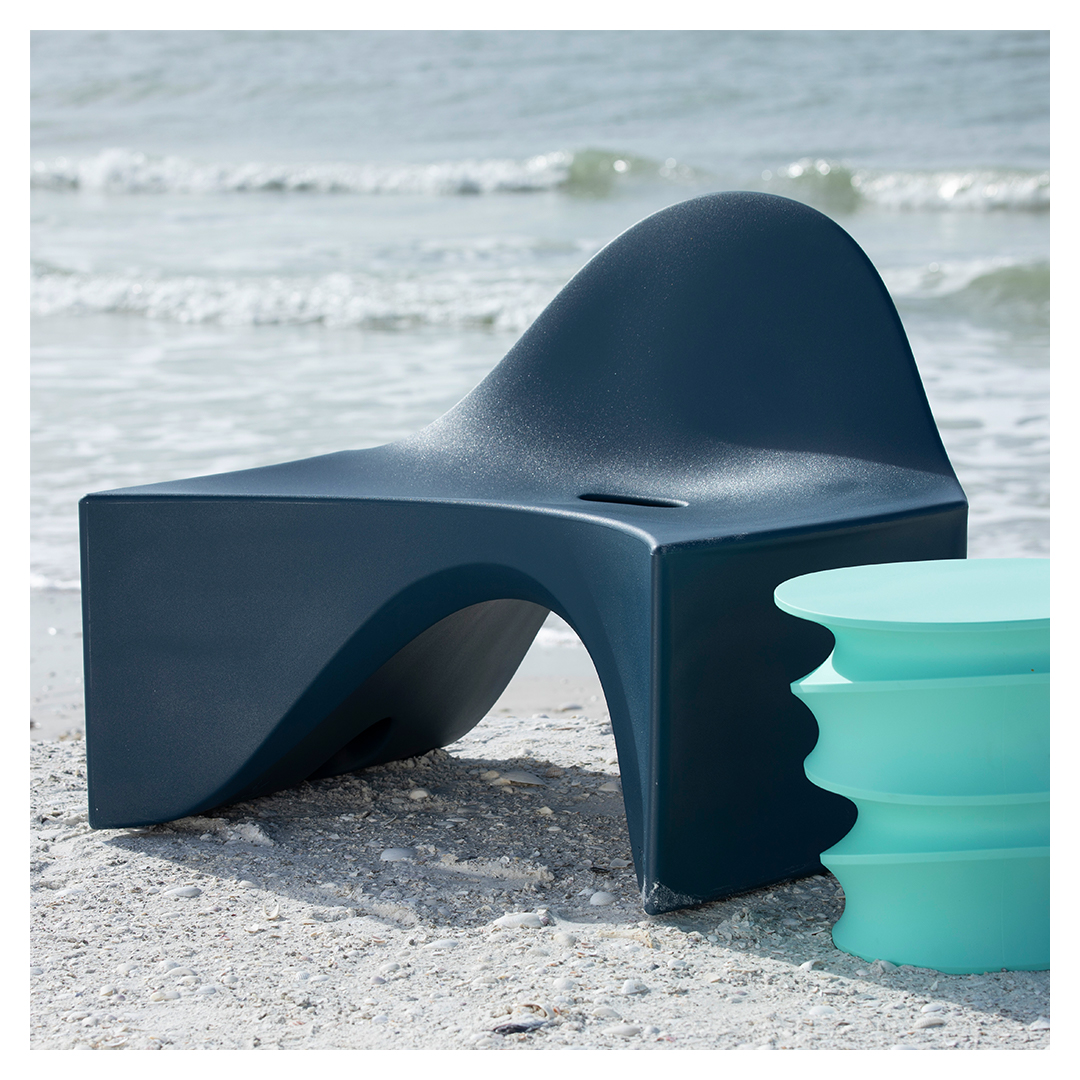 tonikworld's tweet image. Create your own beachfront paradise with Riptide! Embrace the coastal charm and relax in style. 🌊☀️

l8r.it/RqWo
⁠
#OutdoorFurniture #Beach #ModularFurniture #Bench #Chair #Patio #Cabana #MultiFamily #Resort #SummerSun #Condo #Apartments #ApartmentLiving #TonikWorld