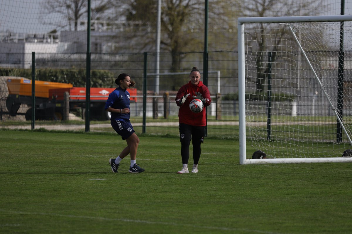 L'entrainement du jour des Bordelaises en images 📸🔵⚪