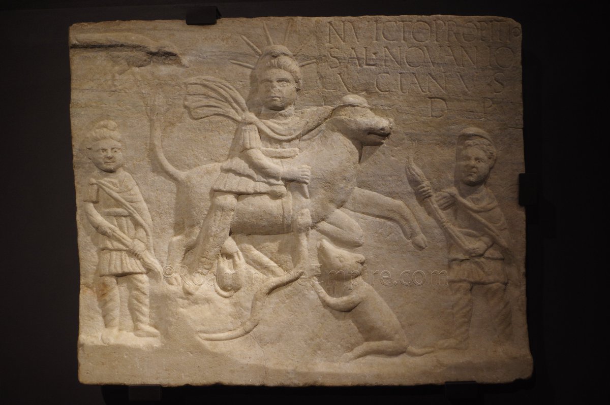 #ReliefWednesday; a votive Mithraic tauroctony scene dedicated by Salvius Novanio Lucianus. Possibly originating in Picenum and dated to the 2nd-3rd century CE. Now in the Muzeum Narodowe w Warszawie in #Warsaw. #Archaeology #RomanArchaeology