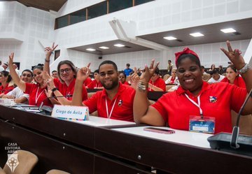 Acompañamos a los jóvenes cubanos en el inicio de su #XIICongresoUJC. Una mañana impregnada de la alegría y el compromiso que los caracteriza como participantes activos de la sociedad. Seguimos convencidos de que ustedes son la esperanza de #Cuba y su continuidad.