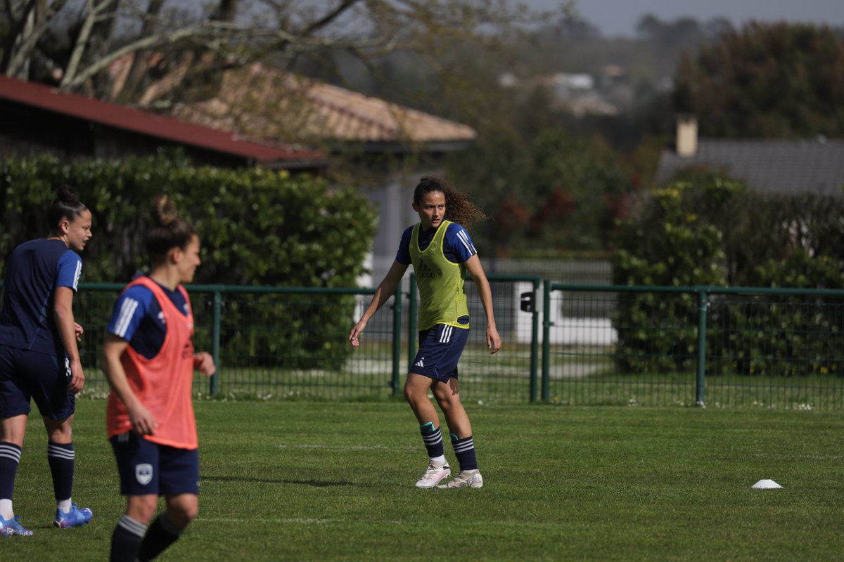 Le diaporama complet de l'entrainement du jour, c'est ici 🔵⚪ ➡️ shorturl.at/rCO09 ⬅️