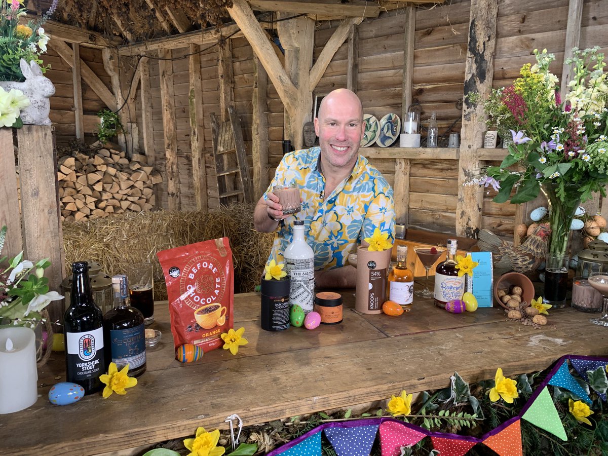 Thanks to @TVsAndyClarke for including our Ginger Liqueur in the 'Gingernut Cream' cocktail on the ITV Love Your Weekend Easter show! We were delighted to hear the guests enjoying it so much. Catch up from 1:30:37 itv.com/watch/love-you…