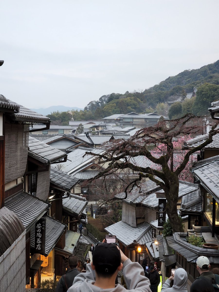 yayau____'s tweet photo. 日記
2024年3月16日(土)〜18日(月)
大阪・京都旅行

家族で大阪と京都へ
人生初のユニバーサルスタジオに行った
本当は2011年に行く予定だったんだけど、3.11で中止になって13年越しに 
家族で関西に行くのは初めてだったので楽しかった https://t.co/jDvxaxWbv6