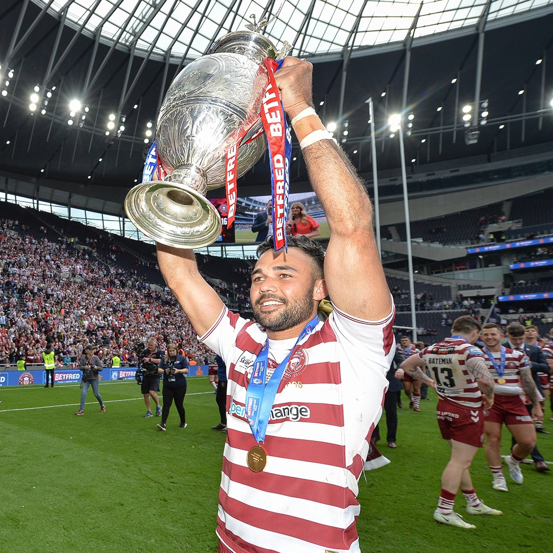 WiganWarriorsRL's tweet photo. ➕4️⃣ years of Bevan French! 

#WWRL https://t.co/62lYB4j749