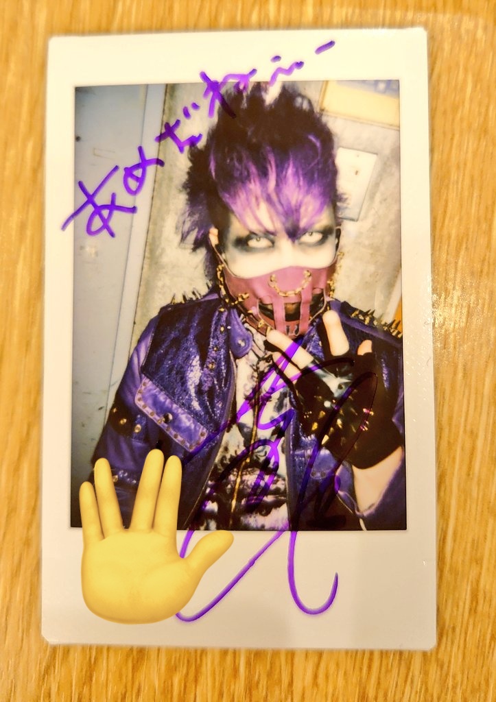AngelPocket666's tweet photo. 〈拡散希望〉
コドモドラゴン『噛ミ付ク、最適解。』ツアー　4/3 岡山公演のチェキ交換をお願い致します。

譲）チャムさん
求）同日ゆめさん

お気軽にお声掛けください。
よろしくお願い致します。 https://t.co/JQ3Y9e3DOg