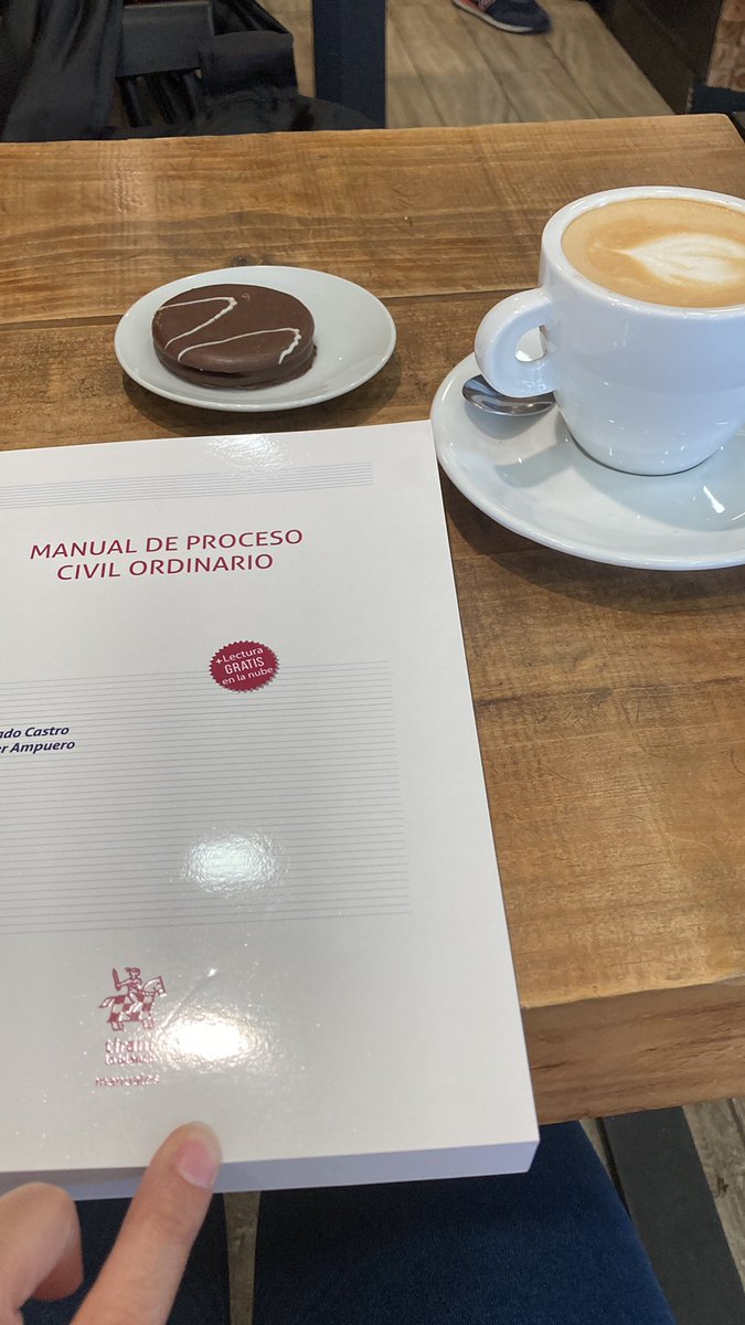 Si les cuesta procesal o quieren un manual, este es su libro
Muy claros los profesores <a href="/delgadocastroj/">Jordi Delgado Castro</a> e <a href="/hunterampuero/">Ivan Hunter Ampuero</a> 
De la <a href="/TirantChile/">Tirant Chile</a>