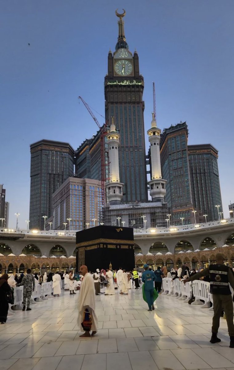 اللهم إنك عفو تحب العفو فاعف عني