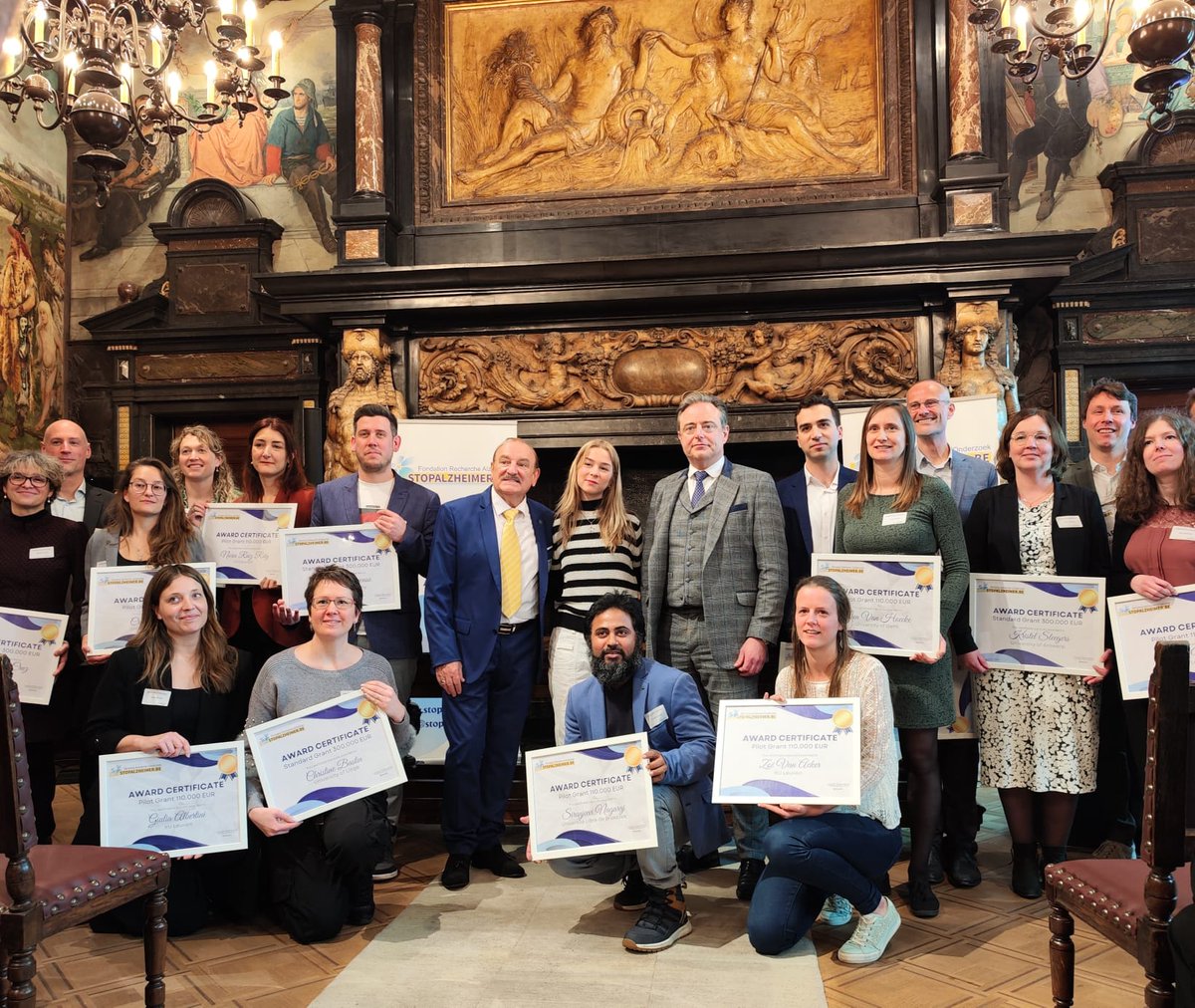 🏆 Stichting Alzheimer Onderzoek - Fondation Recherche Alzheimer selected 15 research projects from VIB this year to invest a record amount of 3️⃣ million euros! Congratulations to all 👏 @CBD_VIB @CMN_VIB @InflamResCen vibbio.tech/3TMq2aK