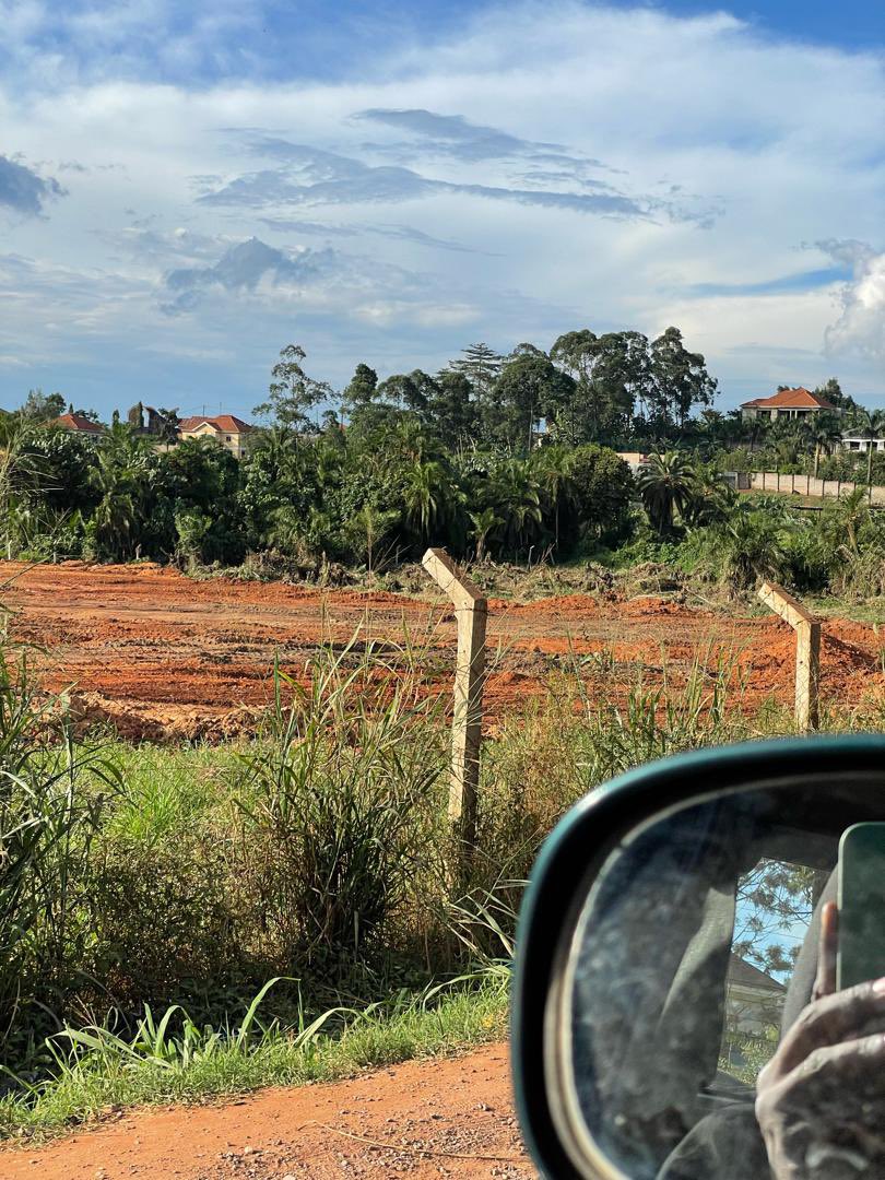 Dear @nemaug I took some pics to show the encroachment going on at Nakiyanja Wetland in sonde. If you don't act soon we are losing our wetland 🙏🏽 @GovUganda @OPMUganda