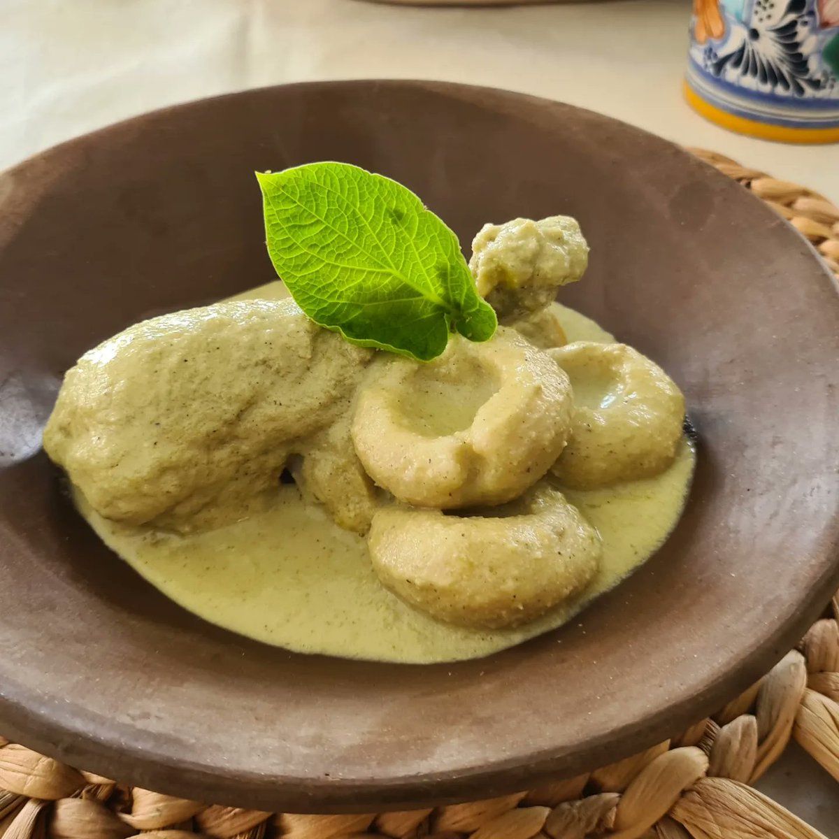 buccio_chef's tweet photo. Clases de Cocina Mexicana Xocoyol Arte Gastronómico Mexicano.
Viernes 5 de abril Los Moles del Barroco.
Clases en línea y presencial. https://t.co/g77bM9Fo51