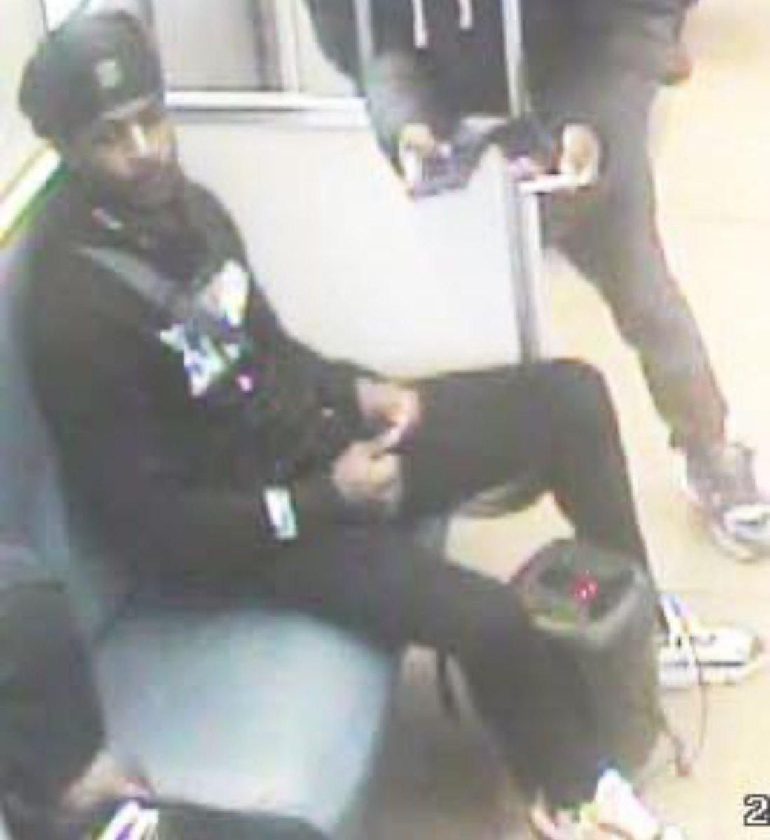 Baltimore Police tweet media