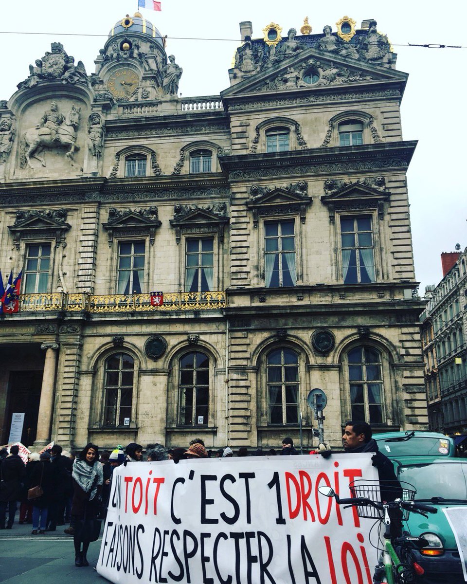 jamaissanstoit's tweet photo. 🆘Le printemps est là… et 1/3 des 1️⃣3️⃣2️⃣enfants sans toit de la @villedelyon trouvent refuge dans 7 écoles

1. Montel (9e)2️⃣5️⃣
2. Giono (8e)5️⃣
3. Alix (2e)3️⃣
4. Charial (3e)1️⃣
5. Herriot (8e)3️⃣
6. Montaigne (6e)5️⃣
7. Kahlo (7e)4️⃣

📈+20% par rapport à 2023 et 5 X plus qu’en 2022 https://t.co/CnexoLnb6w