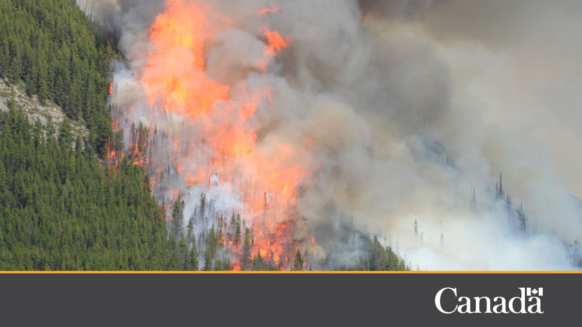 If you live in a #wildfire hazard zone, make sure to: •prepare your emergency plan and #EmergencyKit •plan escape routes out of your community, and •monitor local weather conditions and advisories in preparation of wildfire season Learn more: getprepared.gc.ca/cnt/hzd/wldfrs…