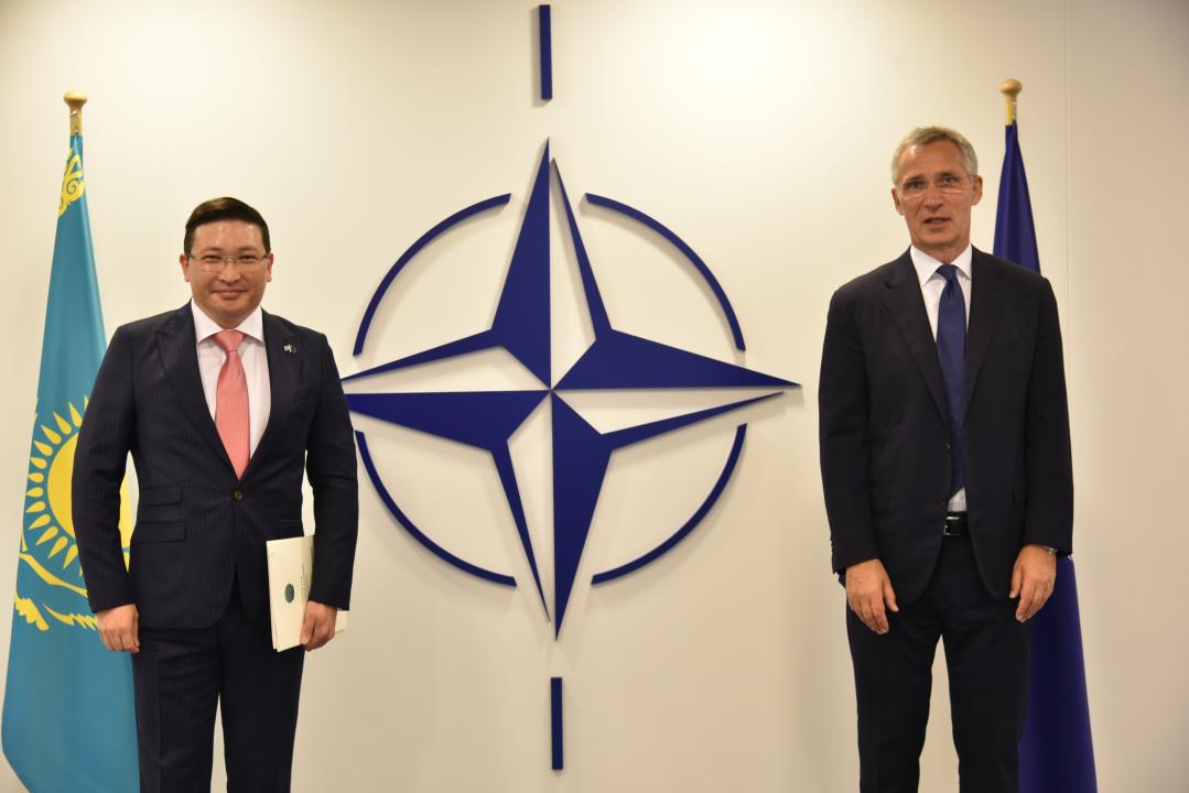 🇰🇿🤝🏻#NATO 🧵
1. Congratulations to the North Atlantic Alliance's member-states on the 75th anniversary!

Given the surge of National Security & Territorial Integrity concerns, #Kazakhstan seeks to diversify its strategic partners networking 

📷 by GovKZ #1NATO75