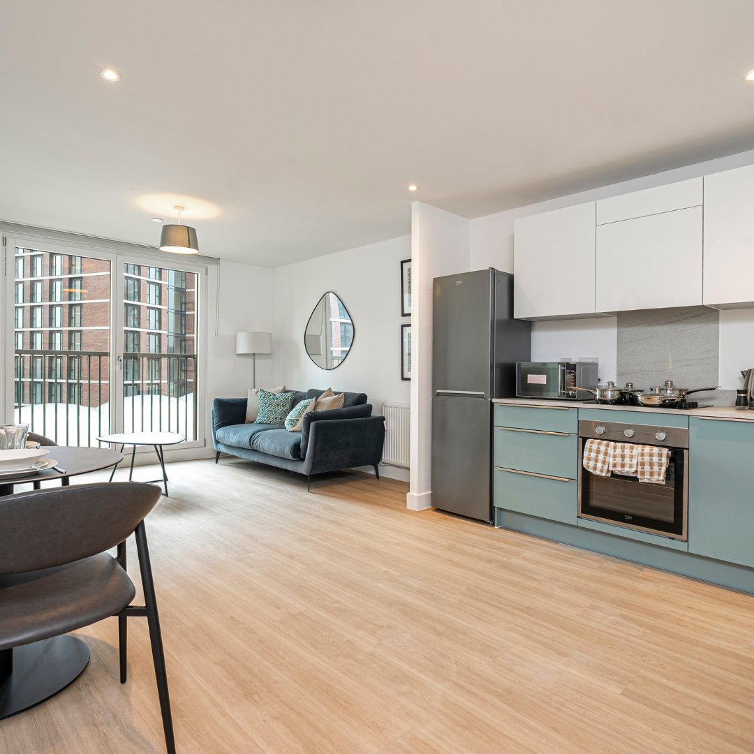 UnderTheDoormat tweet media