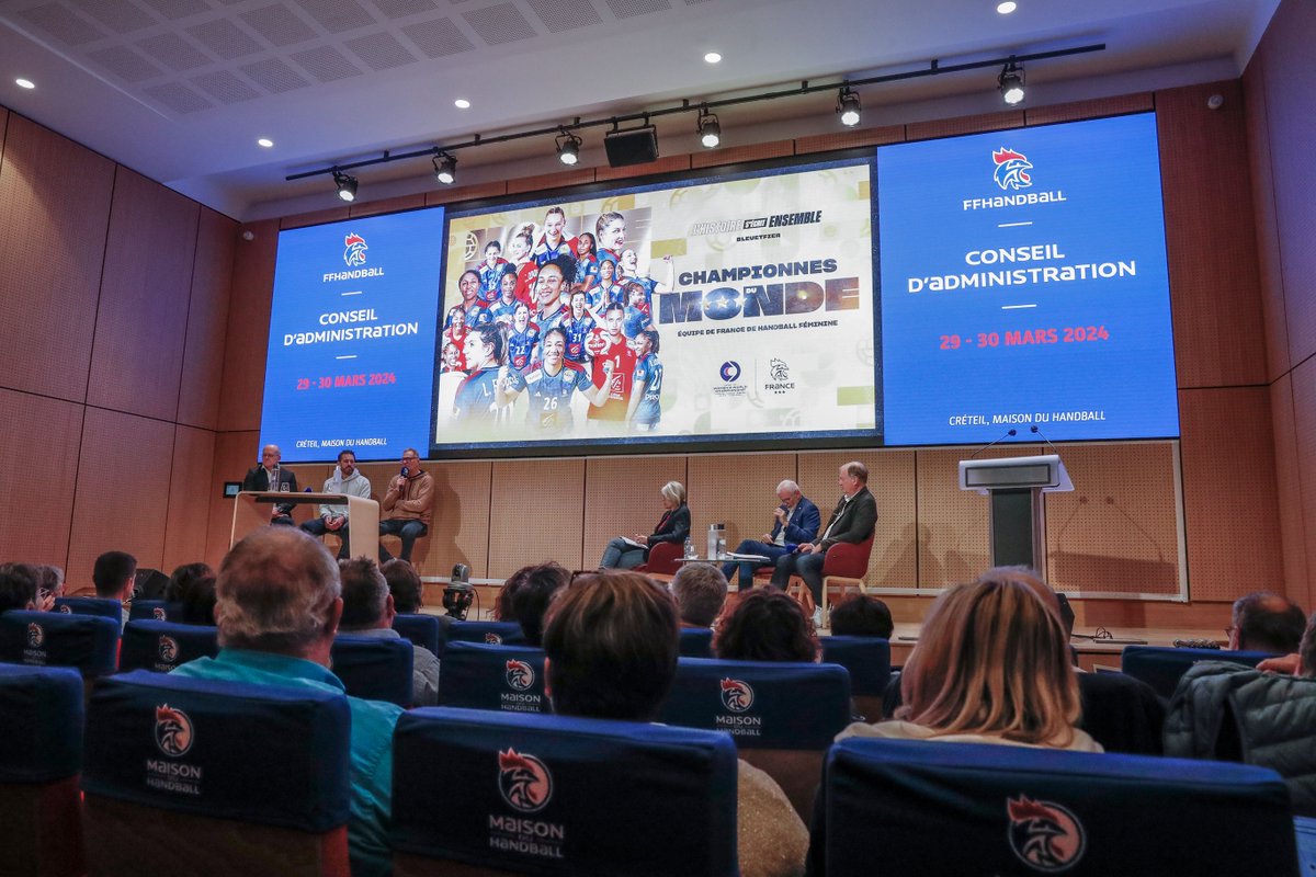 Ce week-end, les administrateurs de la FFHandball se sont réunis à la Maison de Handball à l’occasion du Conseil d’administration. De nombreux sujets institutionnels, sportifs et économique ont été abordés, votés ou débattus.