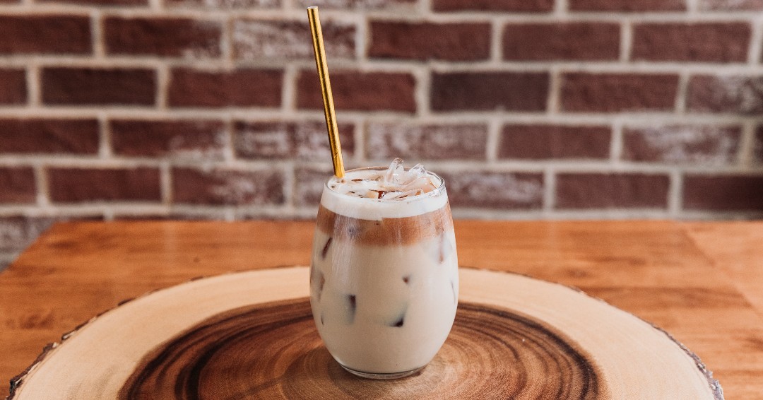 Chilling out with a refreshing twist - this iced banana coffee is pure bliss in a glass! 🍌☕️ #BananaBrew #MONKISTYLE
Visit MONKIbistro.ca today to join our waitlist or order take-out/ delivery 🐵💖
#monki #refreshing  #coffeegram #okbutfirstcoffee #boozybrunch