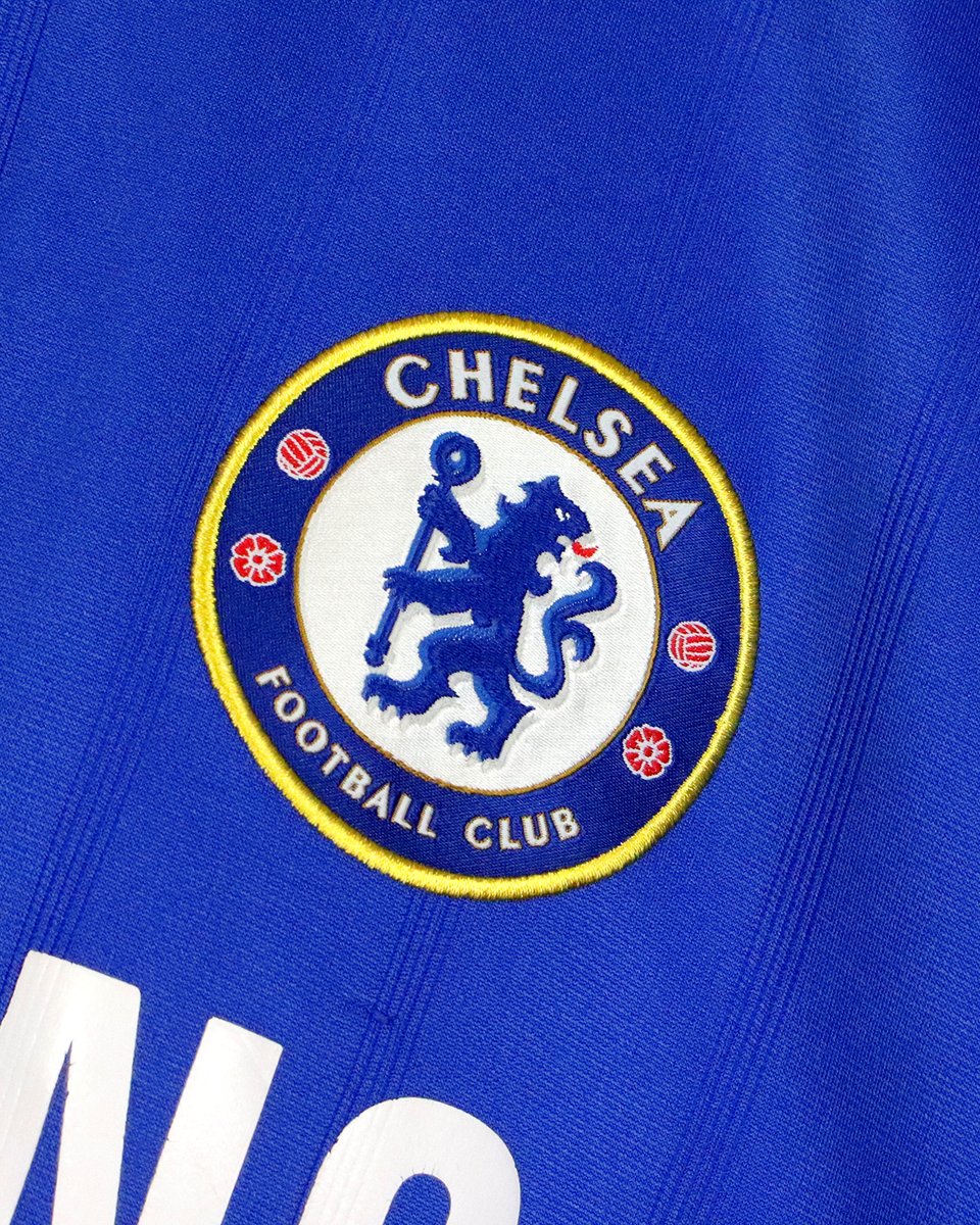 NEW IN: 2013/14 Chelsea Home 🔵

🛒 Shop here - ow.ly/HFeI50R2Ynq

#chelsea #torres #retrokits