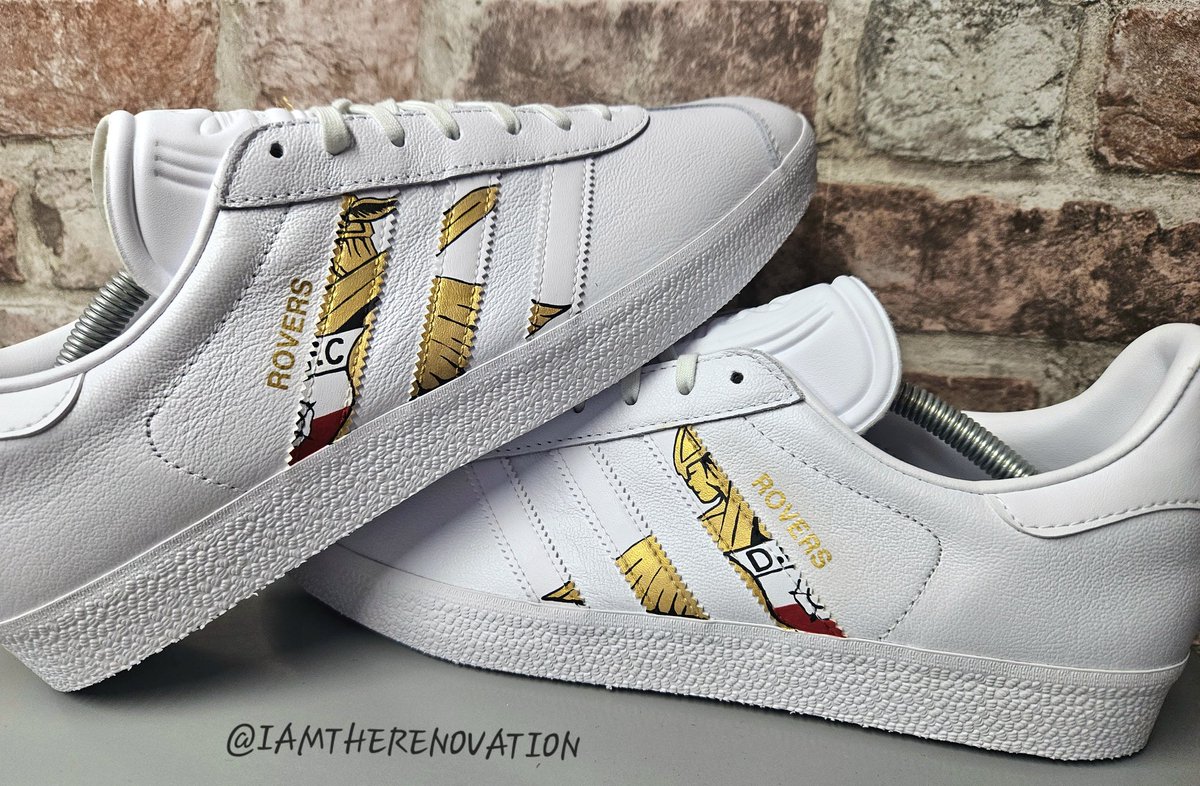 Big win for the local Lads last night against League 2 high flyers Wrexham... Rovers inspired - Hand painted custom 👟⚽️ Inbox for enquiries #drfc #doncaster #doncasterrovers #iamtherenovation #awaydays