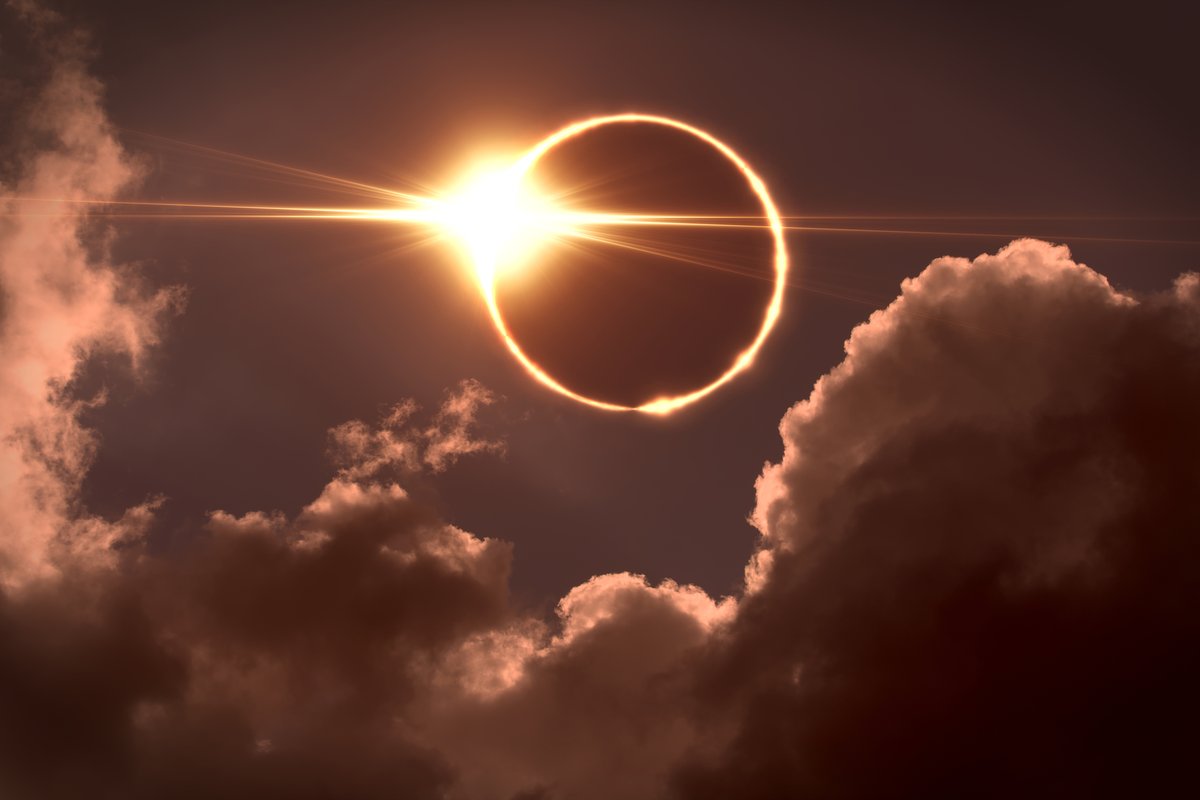 There’s a bright side to the #2024solareclipse for large energy users. Grid operators may pay them to use customer distributed energy resources (#DERs) as virtual power plants (#VPPs) to offset losses of solar power. Learn more: ow.ly/f6jK50R6TXL