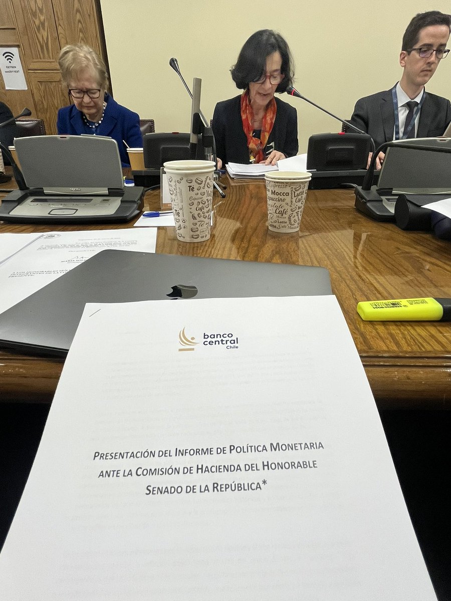 Escuchando el informe de política monetaria del banco central… la inflación este año será un poco mayor a la esperada.. 4% anual en lugar del 3% que se pensaba hace unos meses