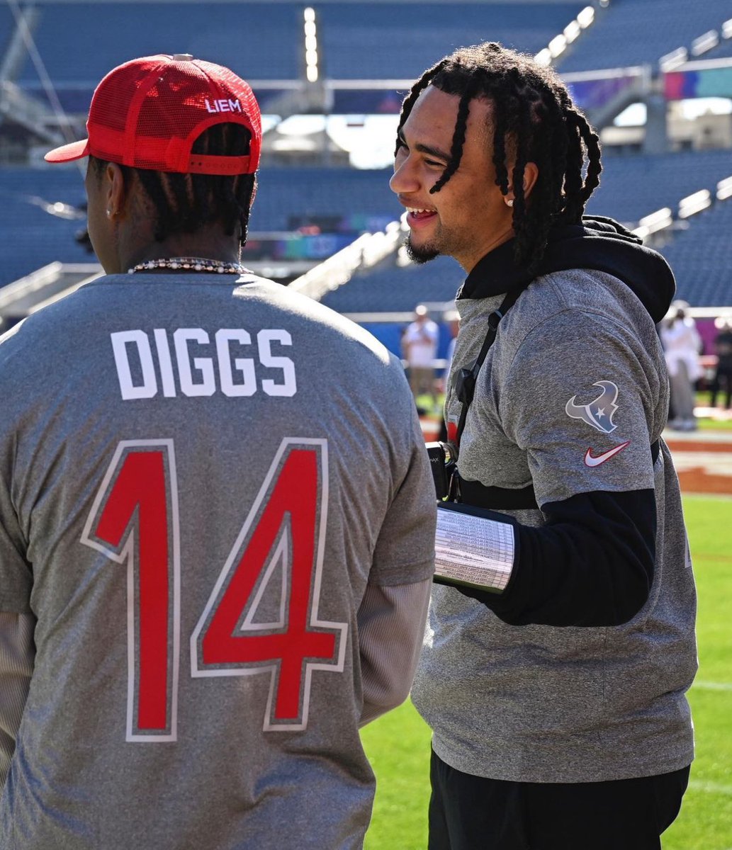 nick__schwager's tweet photo. Stefon Diggs is a Houston Texan. https://t.co/kowiRAmM48