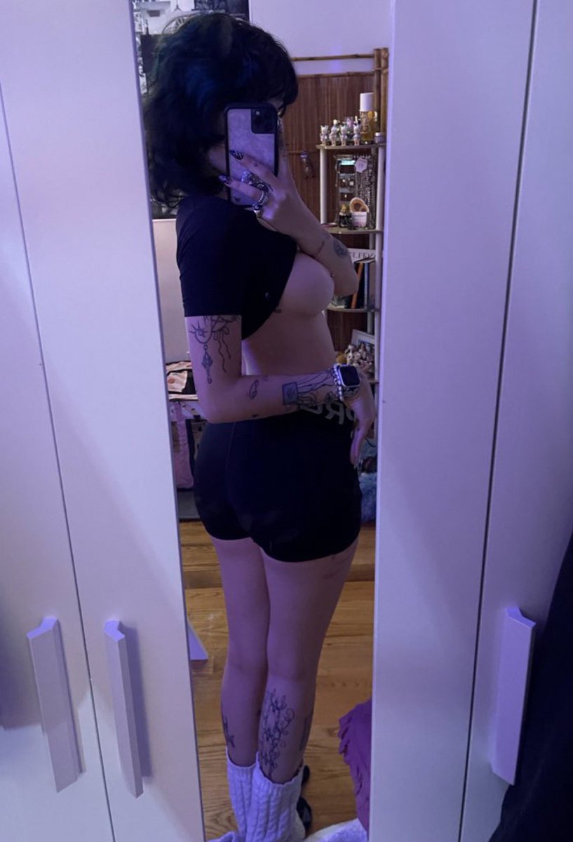 grl ₊˚⊹ ᰔ tweet media