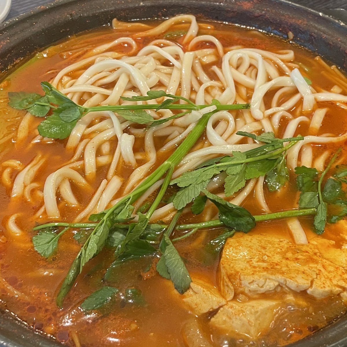 daemukdaemuk's tweet photo. 대전 유천동 두부 만드는 집 

두부가 진. 짜 맛있습니다… 두부버섯전골에 칼국수까지 먹고싶은 사람? ㅋㅋ 두부만드는집으로 컴온 ㅋㅋ https://t.co/SZ5NeQtZSN