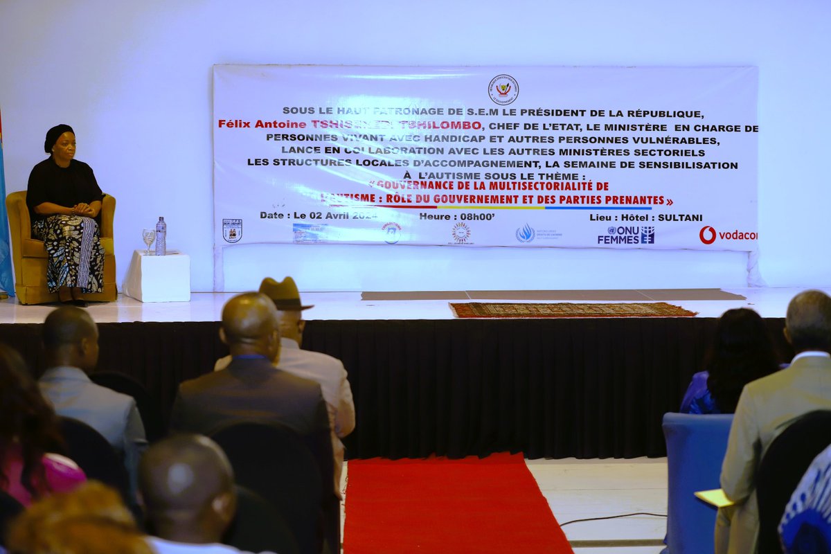 OMSRDCONGO's tweet image. En 🇨🇩, les autorités gouvernementales et @OMSRDCONGO ont commémoré ensemble la Journée mondiale de sensibilisation à l'#autisme à #Kinshasa. 

La #stigmatisation des personnes autistes est un problème qui doit être abordé à la fois par les décideurs publics et par les donateurs.