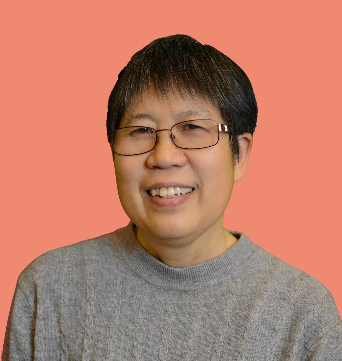 Warm congratulations to Ying Zhou (@yingznyc) of the @TechIncubatorQC on her new additional role as interim associate director of the SBDC QC Outreach Center. The center serves immigrant entrepreneurs and other underrepresented populations in Flushing, NY. qc.cuny.edu/communications…