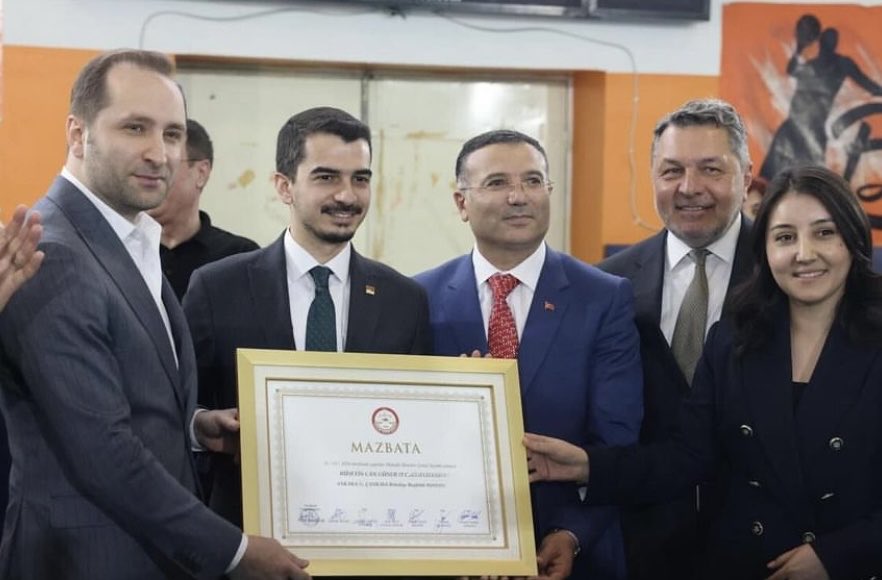 KoyluogluFaruk's tweet photo. Ankara’ya ⁦@mansuryavas06⁩  ve ⁦@hcanguner⁩ ile bahar geldi  ⁦@cankayabelediye⁩ https://t.co/jdgBew4Lsi